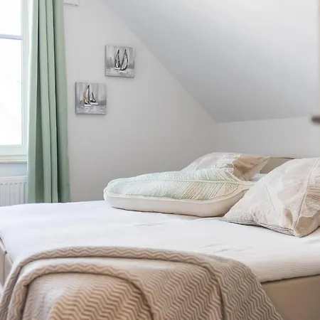 Haus Am Deich Meerglas Apartment Zingst